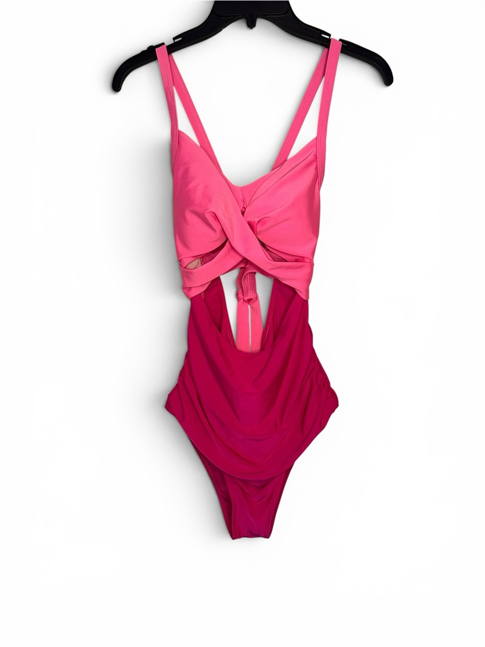 Womenโs Pink Two Toned One Piece Swim Suit With Small Cutout Size Mediumโ
